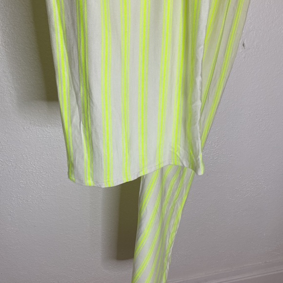 Heart & Hips Striped Strapless Jumpsuit/Romper. Size:Small White/Yel… - Picture 6 of 8